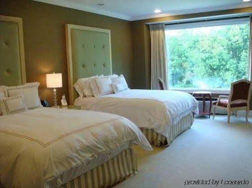Rocky River Inn New Milford Habitación foto